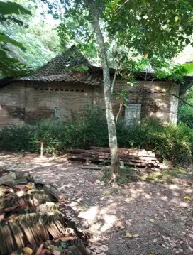 Rumah Sederhana Di Pedesaan