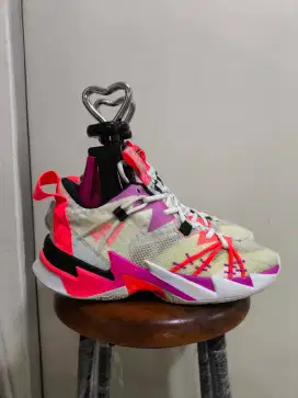 Sepatu Basket Why Not Zero Original
