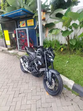 MT15 HITAM 2019