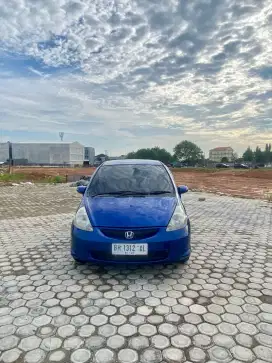 Honda Jazz GD3 VTEC 2006
(Automatic)