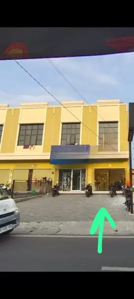 Ruko 2 lantai disewakan jl Raya Hasan Rika Villa Melati Mas (win)