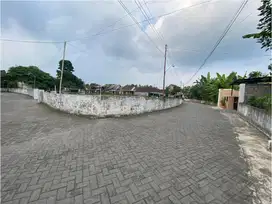 Jalan Magelang km 6, 7 Menit RS UGM Jogja, Peruntukan Rumah
