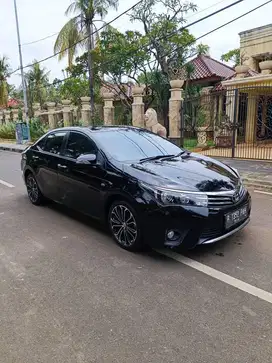 Altis 1.8 V AT 2016 Hitam