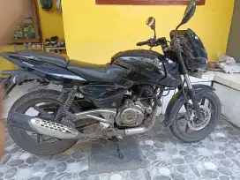 Motor Bajaj Pulsar 180 UG4