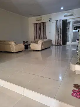 Rumah PIK, Cluster Florence, Jakarta Utara,2,5 Lantai
