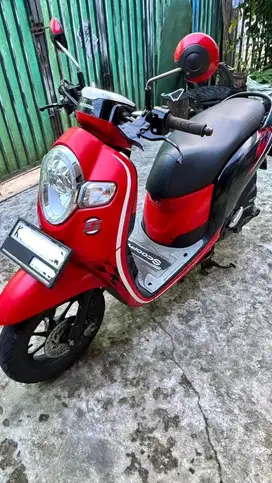 Honda Scoopy sporty tahun 2018 , mulus , mesin halus, pajak hidup