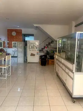 DIJUAL CEPAT – Ruko Strategis 3 Lantai di Kurdi, Pelindung Hewan, Kota