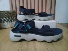 Preloved Sandal Pria