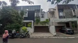 Rumah Mewah dalam Cluster Harus Billymoon