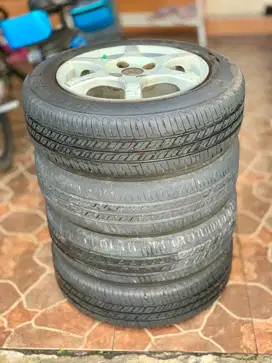 Velg dan Ban ex Baleno 2000