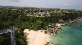 Villa Mewah 13 Kamar Akses Pantai di Jimbaran