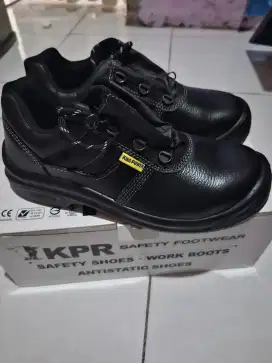 Sepatu Safey Merk King Size 41