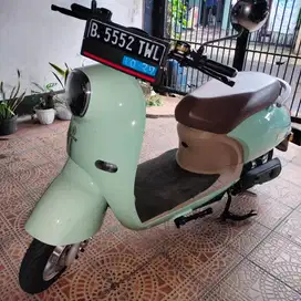 Motor Listrik Second Merk Vito 2024 masih mulus, baterai oke