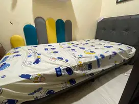 Tempat Tidur Untuk 1 orang