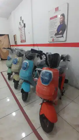 Sepeda Listrik Uwinfly M60