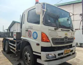 Hino FM 320 TH 6x4 Antik