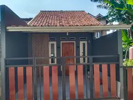 Rumah siap huni dan strategis dekat dari passr Ciseeng Parung Bogor