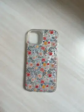 Casing iPhone 13