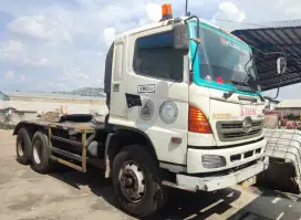 Hino FM 320 TH 6x4 Antik