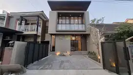 RUMAH 2 LANTAI FULL FURNISHED, DEKAT MAGUWOHARJO, SLEMAN