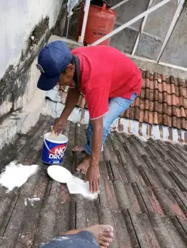 Perbaikan atap bocor genteng bocor ganti talang renovasi rumah
