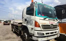 Hino FM 320 TH 6x4 Antik