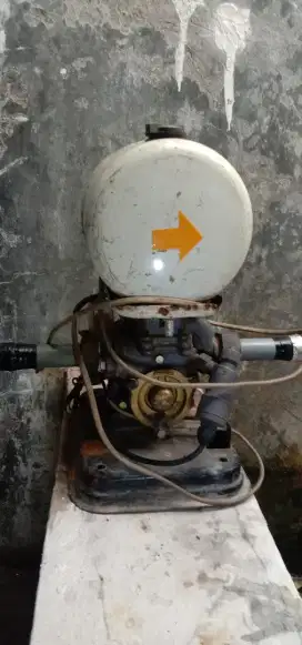 Mesin pompa air jadul merk Sanyo