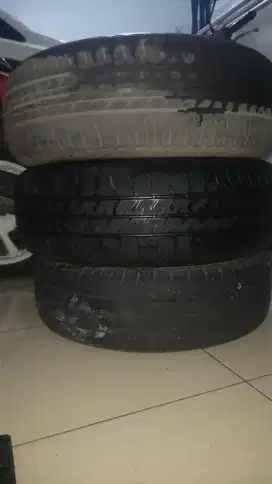 Ban Tubles Bekas Bridgestone