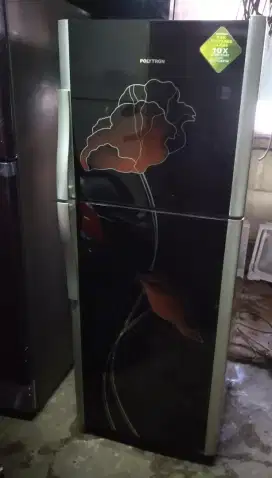 Jual kulkas 2 pintu merk polytron masih ori an normal
