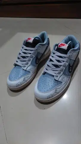 Sepatu Nike SB Dunk Low