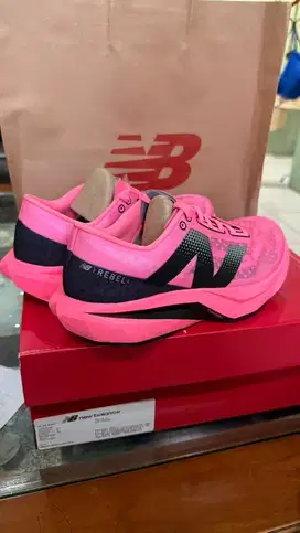 New Balance Rebel V4 ukuran 42