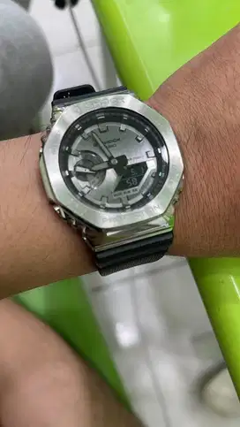 G - Shock GM 2100