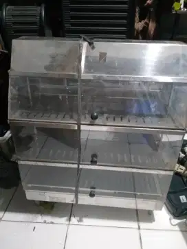 Etalase penghangat makanan