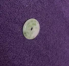 Giok bulat bisa untuk liontin