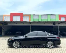 Lexus ES300 2022 KM 12rb ANTIK Lexus ES300H ES 300