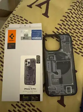 Case Spigen 13 pro Original Mag Safe