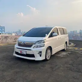 ( 33rb km ) Toyota Vellfire Z 2013 LOW KM