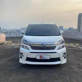 ( 33rb km ) Toyota Vellfire Z 2013 LOW KM