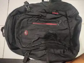 Tas Eiger Asimetrix masi mulus
