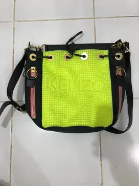Tas selempang bucket bag kenzo