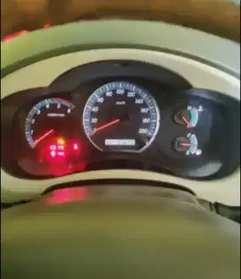 KIJANG INNOVA V MT