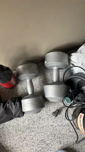 Barbell 8kg dan 6kg