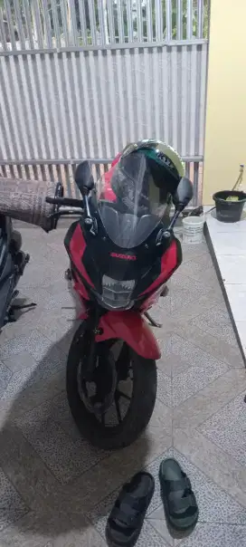 Suzuki GSX 150R Th 2017