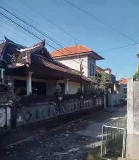 Di jual rumah lantai 1 luas tanah 200 m² di Mahendradata Denpasar