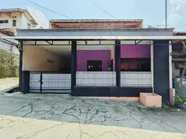 Di jual rumah 2 lantai di dlm perumahan cilodong depok.