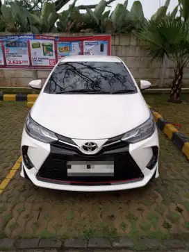 Yaris sportyfo 7 air bak tahun 2021 warna putih