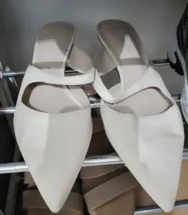 Sepatu Charles and Keith Uk 38 original 100%