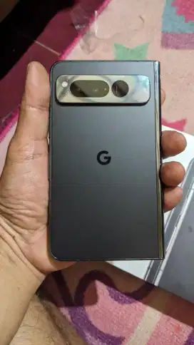 Google Pixel fold 12/255