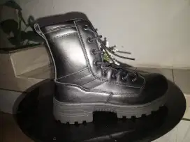 Sepatu PDL UK.42