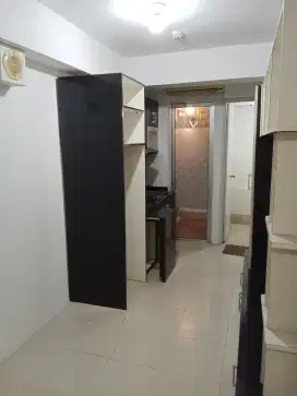 Sewa apartemen Bassura 1br semi furnished lantai rendah